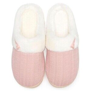 Women’s Pink Fuzzy Slippers Size 7-8 New with Tags Plush Indoor House Shoes